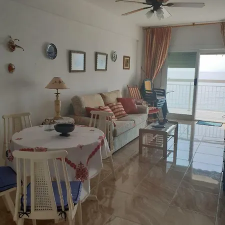 דירה Apartamento 1ª Linea De Playa Con Terraza Al Mar ויאחויוסה